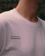 Lade das Bild in den Galerie-Viewer, Roaar - T-Shirt - Cols de Cologne - Rampe Berrenrath - Weiß - Das Shirt zur Rampe, für alle die sich mit dem Radsport in Köln verbunden fühlen. Foto von Marco Gurrieri.
